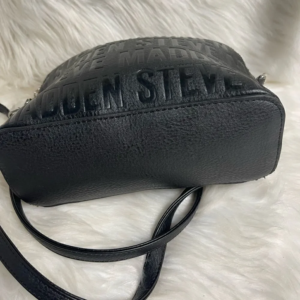 Steve Madden black logo dome crossbody bag with gold tone chain accent